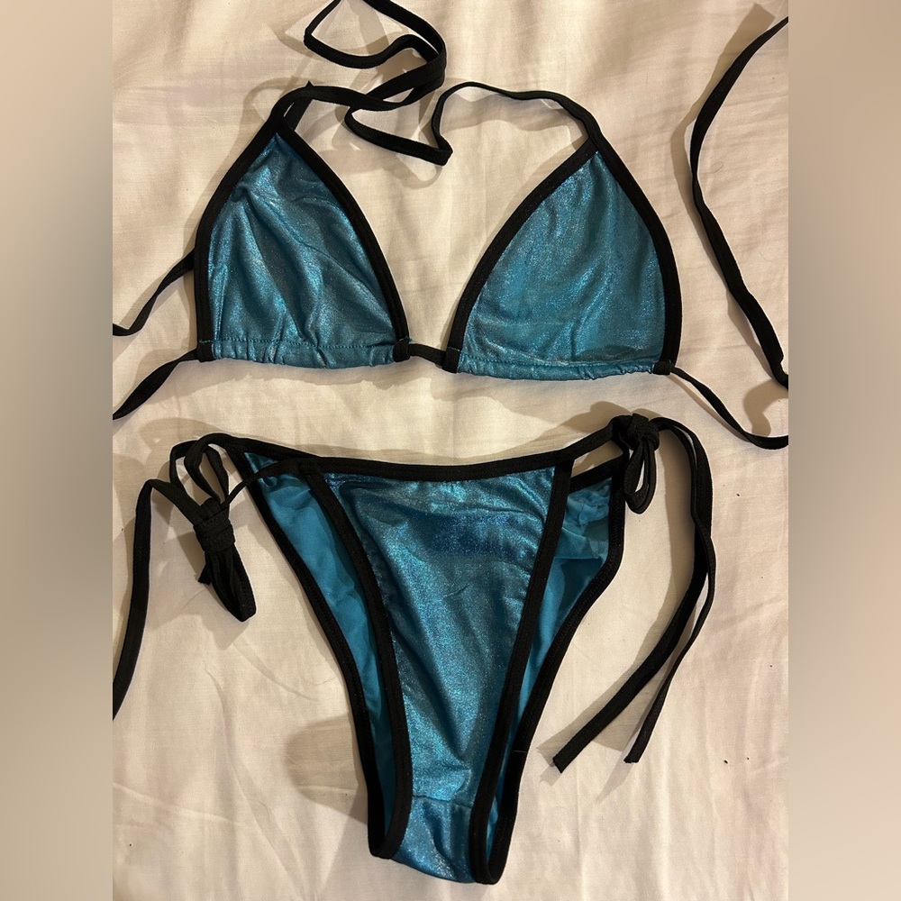 New with Defects Triangle Top Tie Side Bottom Turquoise w/ Black Piping Bikini